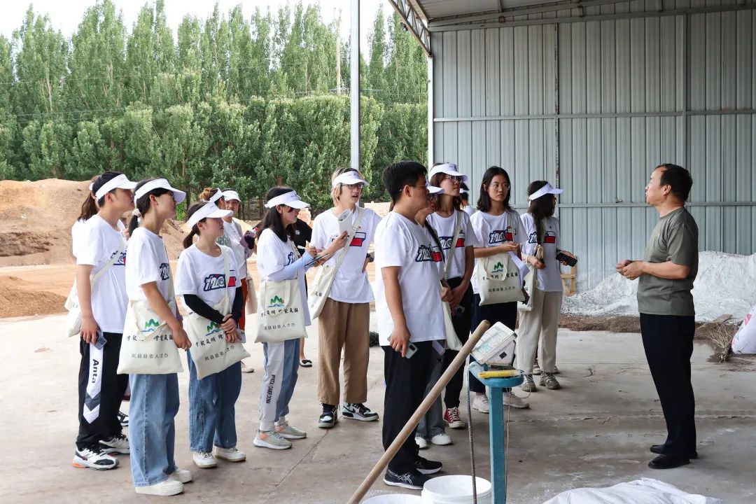 山西理工大學生物醫(yī)學工程學院“開拓者”實踐隊觀摩學習.jpg